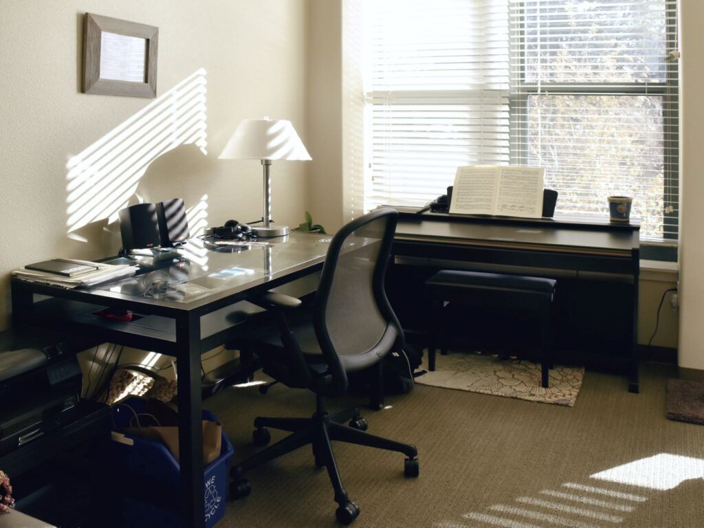 Comfortable Window Blinds For Studying